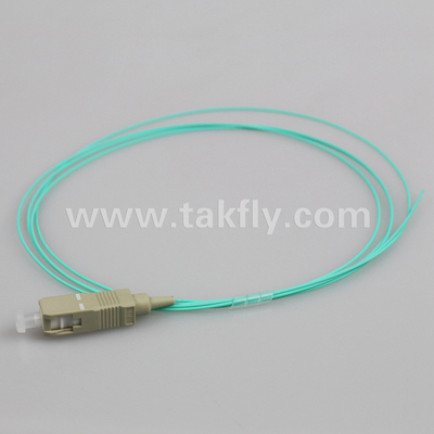 SC UPC 0.9mm SX OM3 광섬유 피그테일 1.5M 고회복 손실 UPC SM≥50dB 및 낮은 인터전션 손실 ≤0.3dB