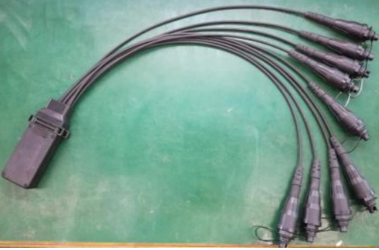 1x4 1x8 미니 FiberHub CLOSURE ITU-T G.657A2 4.8mm 케이블 광섬유 PLC 스플리터