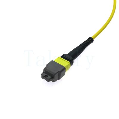 12F MTP ((M) ️ MTP ((F) APC 패치 코드, SM G657A1, 1m, 3.0mm, LSZH 노란색, 구부러지지 않는 부트, 낮은 손실