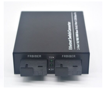 SC 단일 광섬유 10/100/1000M(2개의 RJ45 포트 Base-T - 100 Base-X 관리형 미디어 변환기 포함)