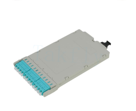 1U 144C 고밀도 MPO 패치 패널 – 카세트 12개, MPO에서 LC로 변환, SAN/LAN/데이터 센터용으로 사전 종단됨
