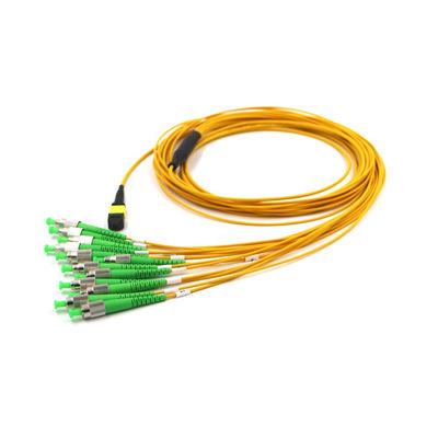 FC APC to MTP 12 파이버 브레이크아웃 케이블 G657A1 0.3dB 저손실