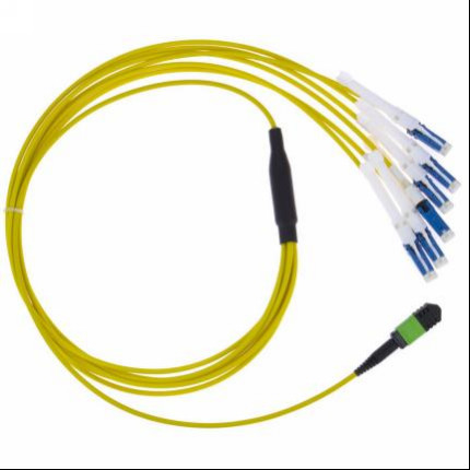 LC/UPC 및 SC/APC 커넥터 MPO-CS 패치 케이블