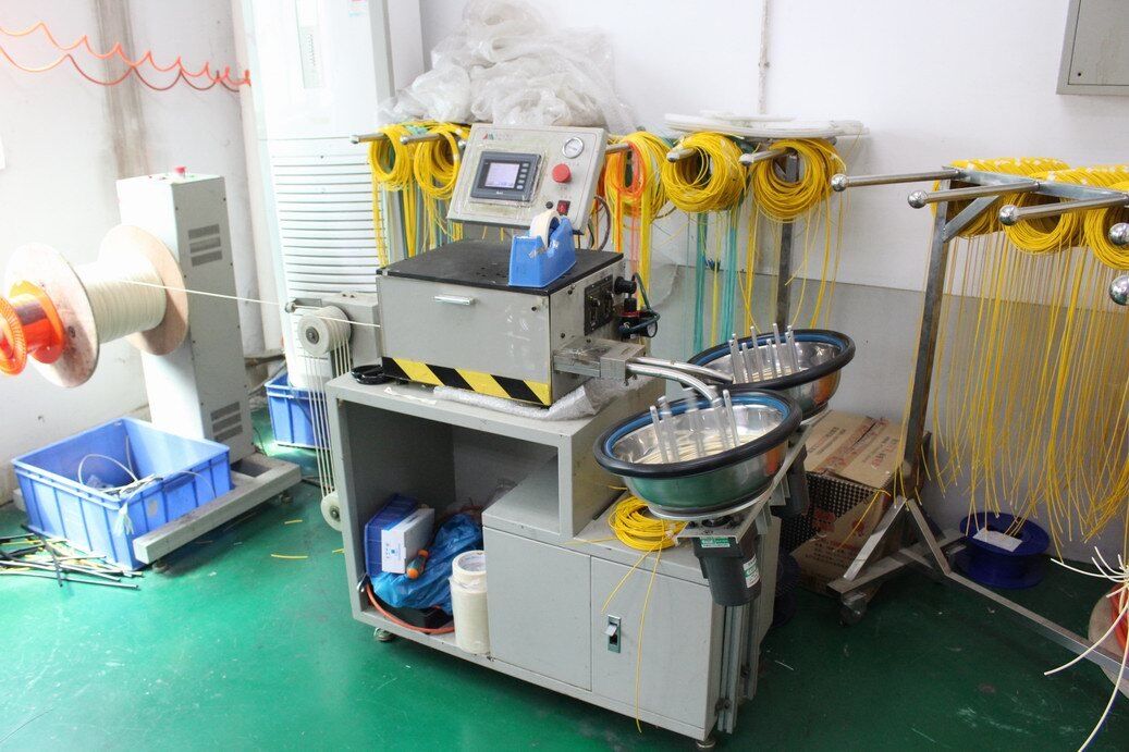 SC/APC-SC/APC 심플렉스 패치 코드 (낮은 삽입 손실, 높은 반사 손실, 맞춤형 길이)